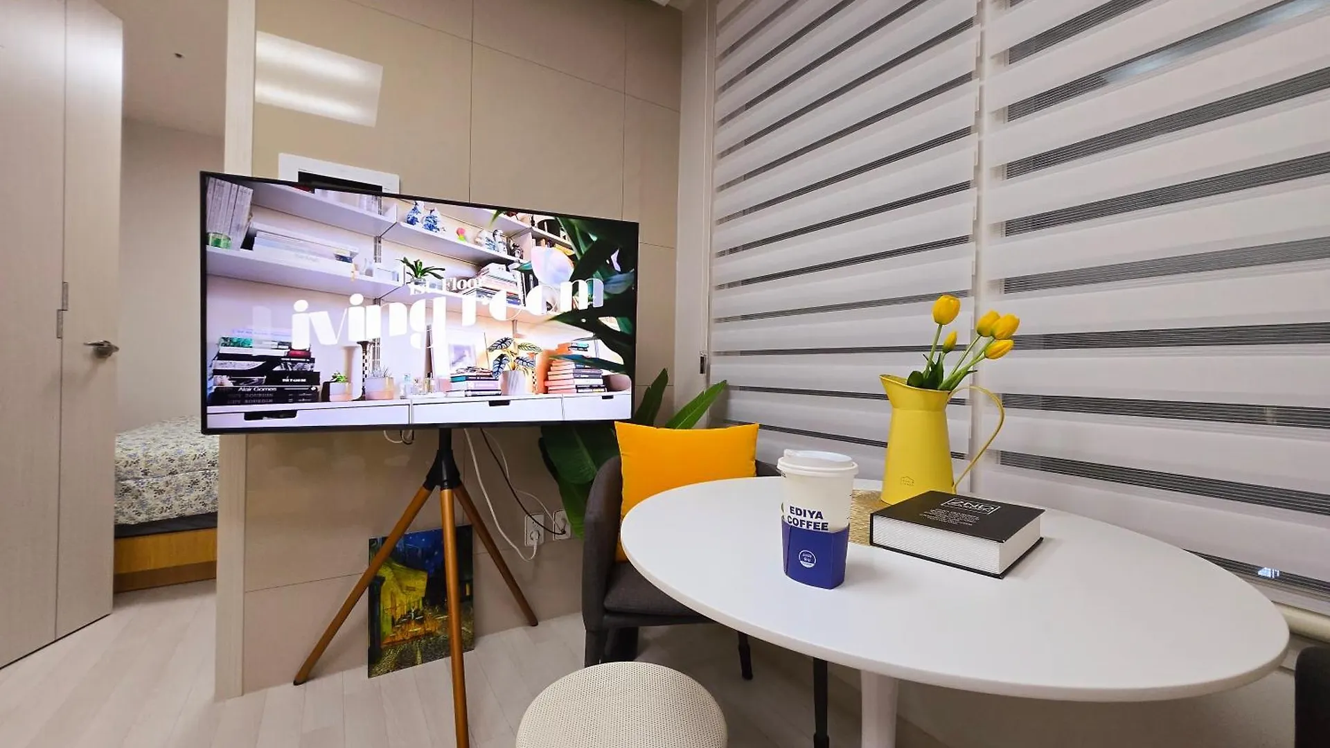 Apartment Gamseong House #Gimpo Airport 10 Min #Hwagok Station #Netflix #Beamprojet #Niceview Seoul